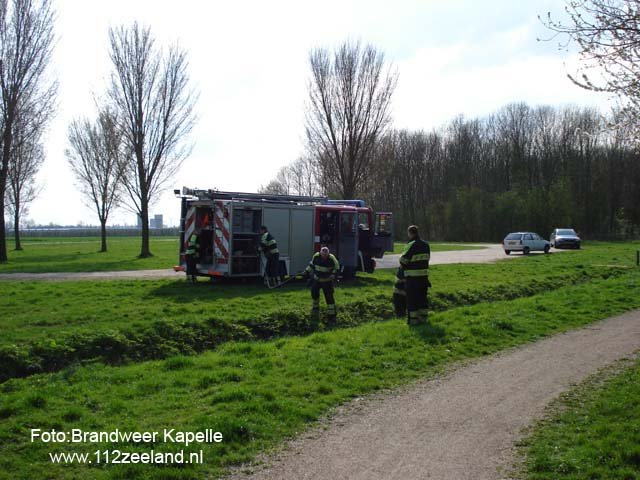 10-4-09 buitenbrand De bok Dankerseweg001 copy.jpg